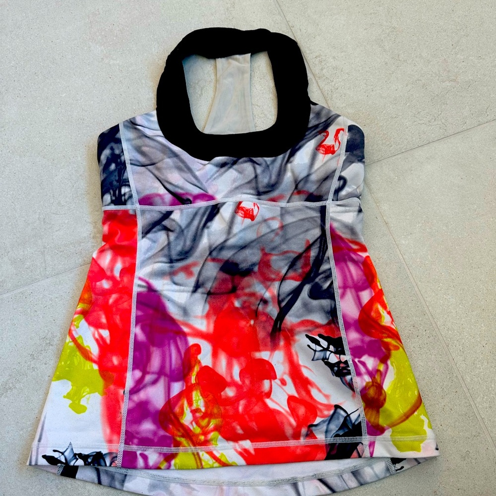 Lululemon workout top